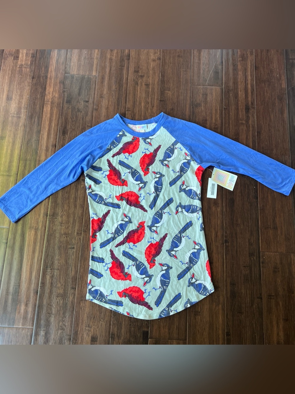 LuLaRoe Long sleeve shirt XXS Red Cardinals & Blue Jay Birds ‘Randy’ NEW
